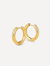 GLOSSY HOOPS Medium Ohrringe Gold-Shopicrush
