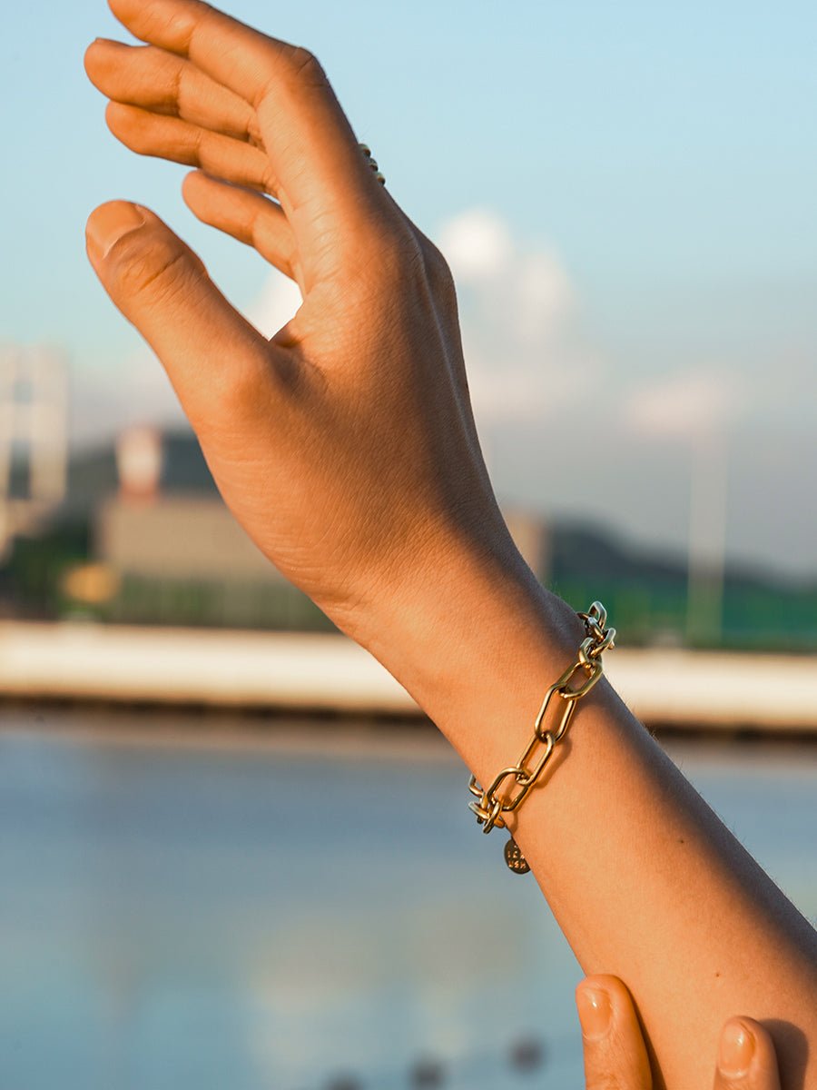 Classic Flexible ARMBAND Gold-Shopicrush
