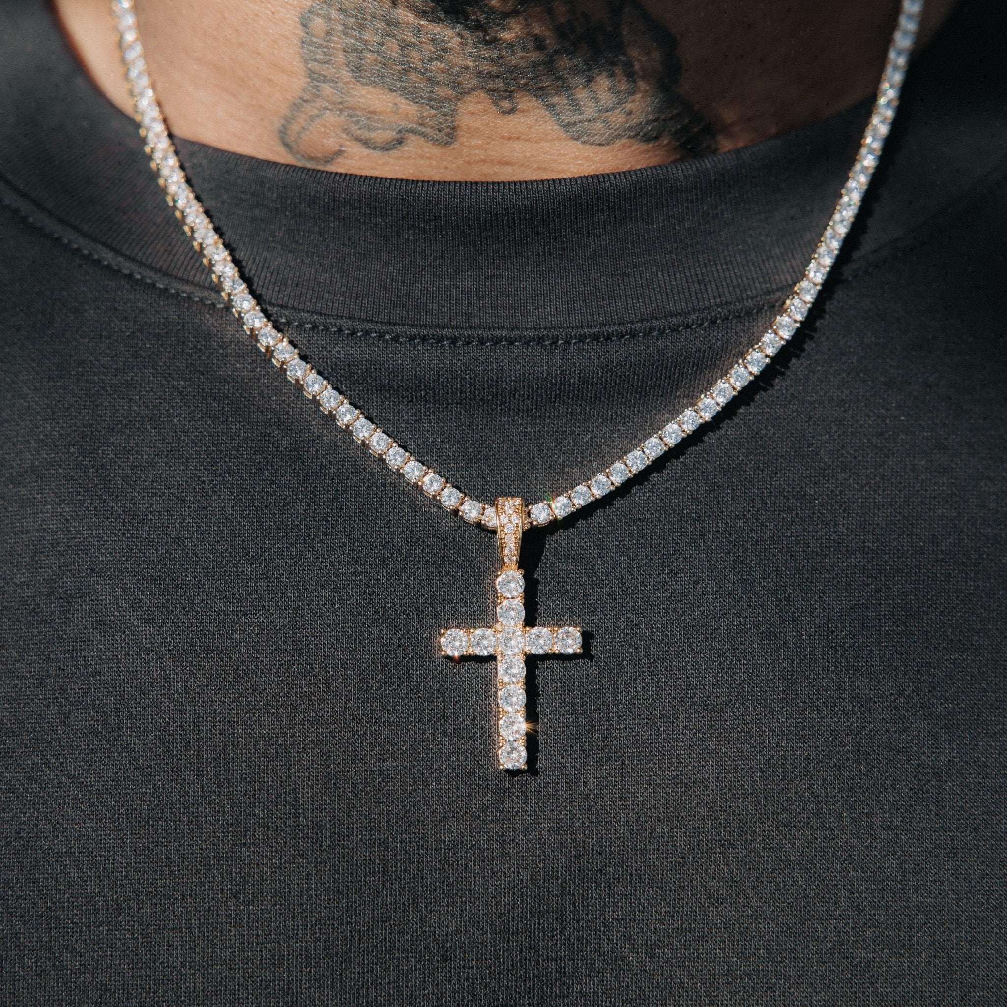 Iced Out Tennis - Kette mit goldenem Kreuz - icrush - schmuck